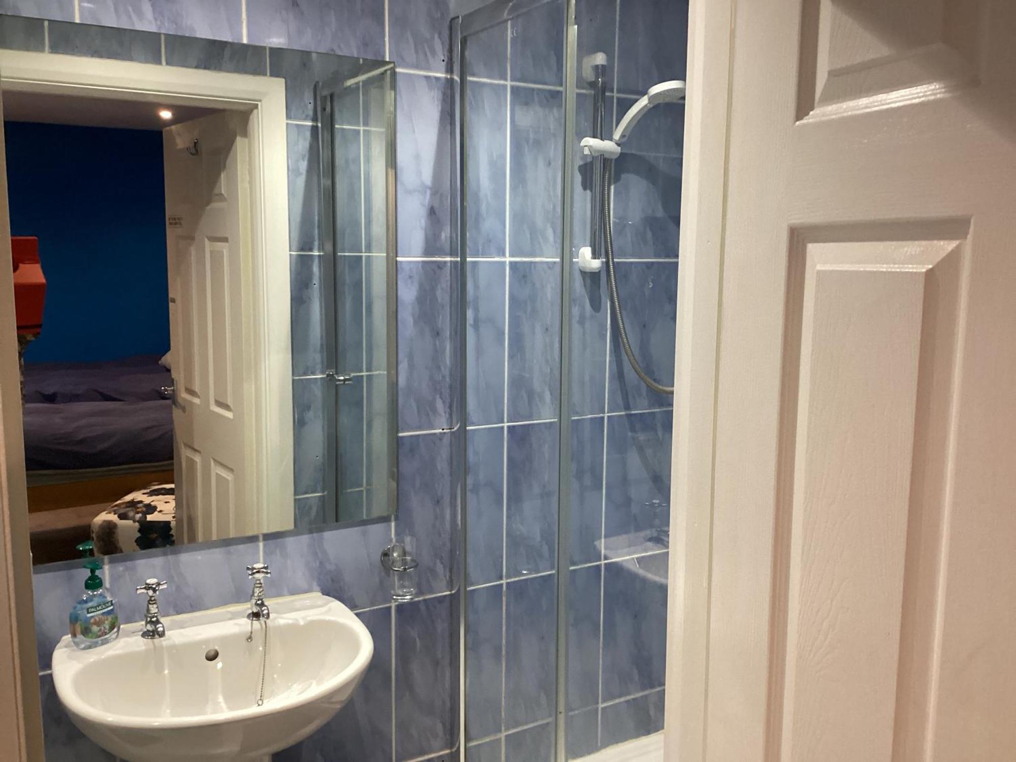Heather'S Lodge Cheshunt Esterno foto